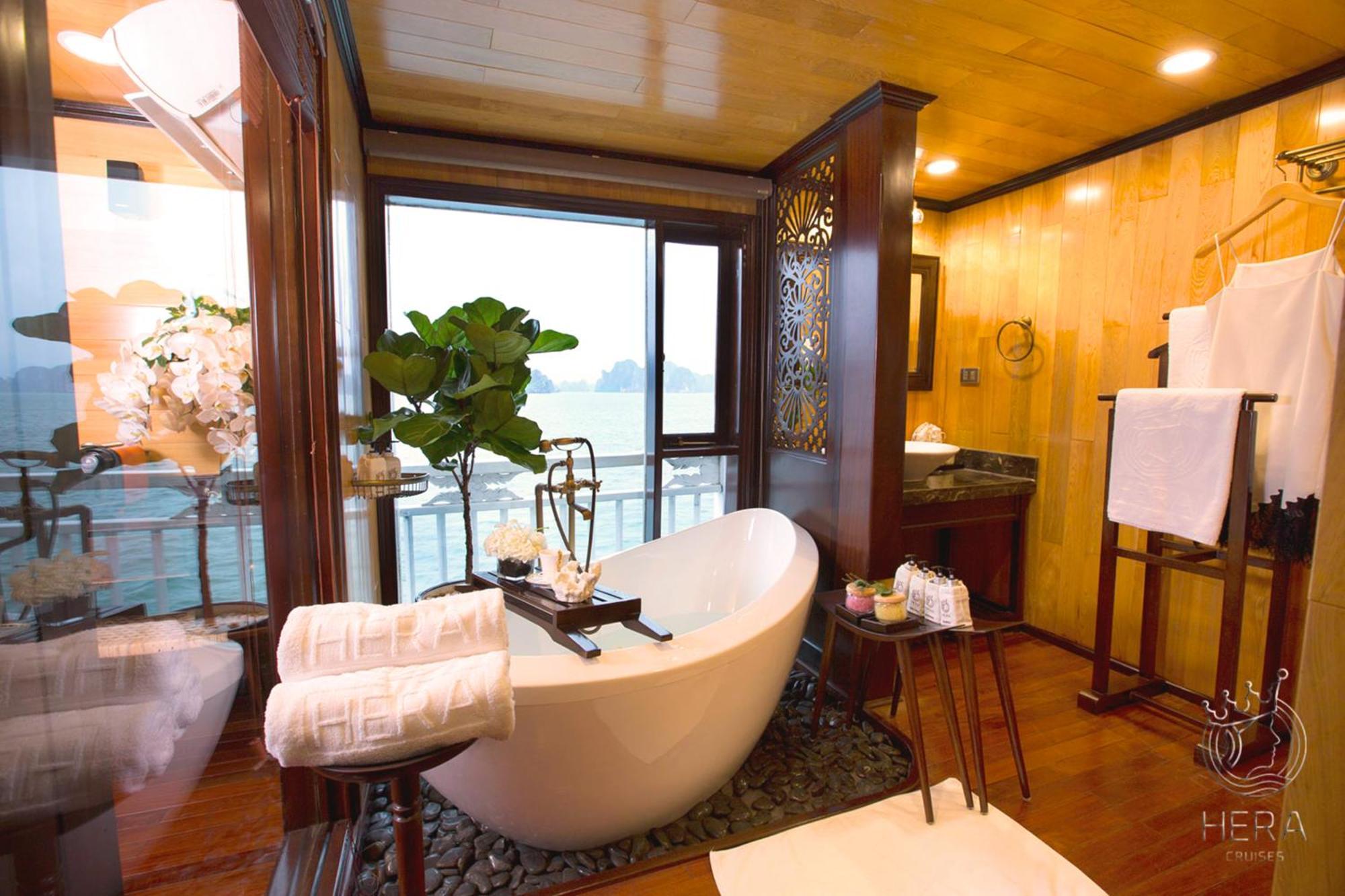 Hera Grand Luxury Cruise Ha Long Exteriér fotografie