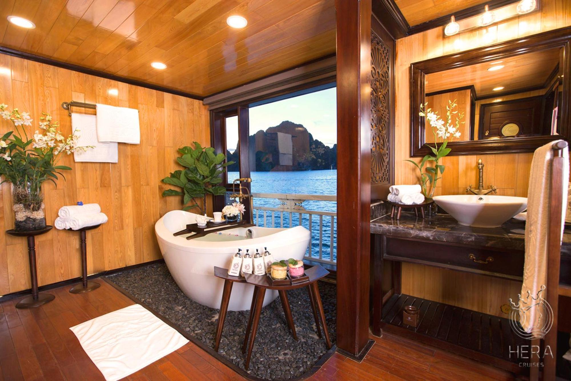 Hera Grand Luxury Cruise Ha Long Exteriér fotografie