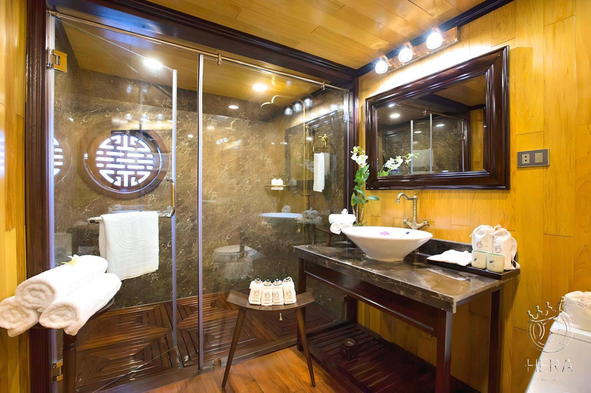 Hera Grand Luxury Cruise Ha Long Exteriér fotografie